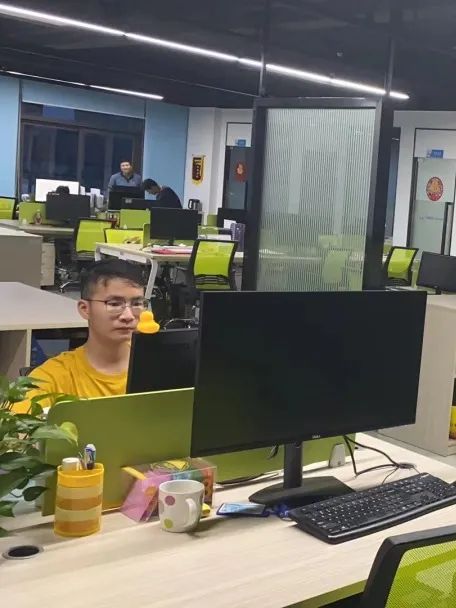 奋战一线丨1066vip威尼斯人的假期这样过