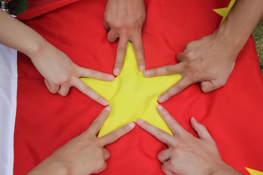 1066vip威尼斯12周年征文丨二等奖《立功新时代 1066vip威尼斯书青春》