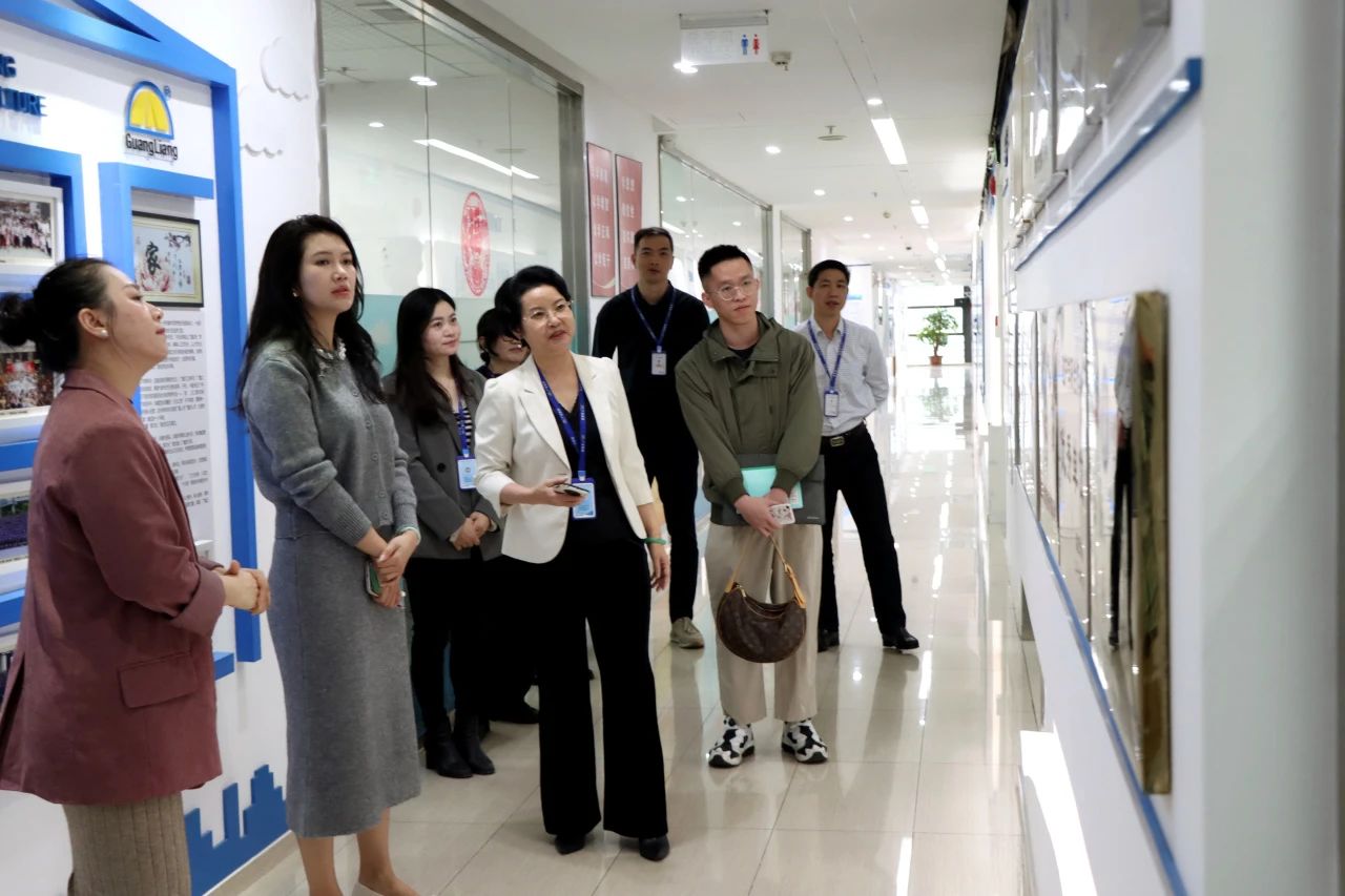 东莞市都会更新协会向导一行莅临1066vip威尼斯集团旅行交流